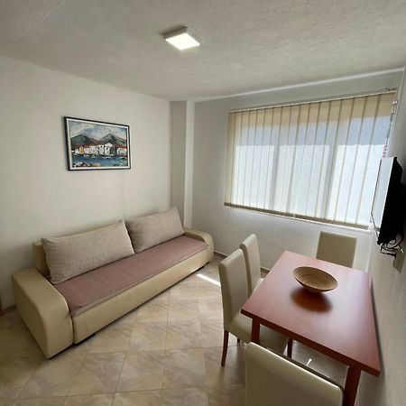 Ivan I Matej Apartments Blace Luaran gambar