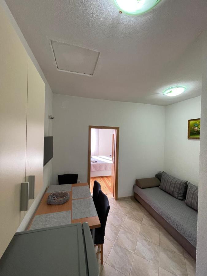 Ivan I Matej Apartments Blace Luaran gambar