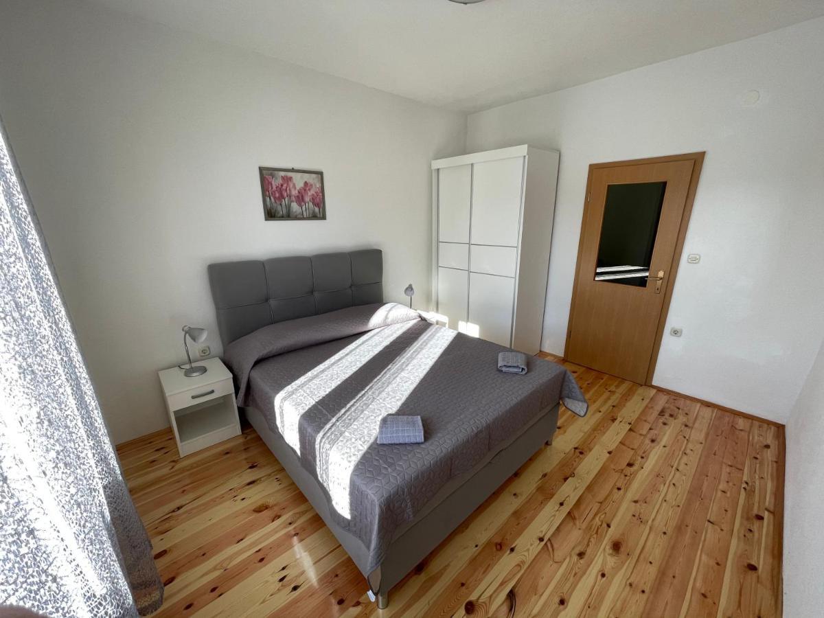 Ivan I Matej Apartments Blace Luaran gambar