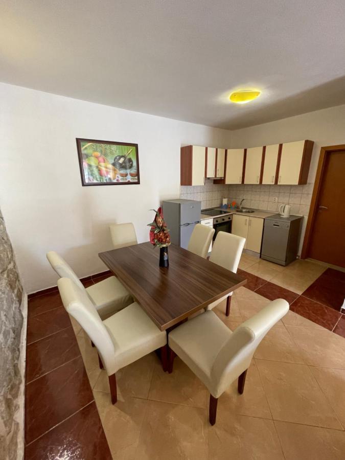 Ivan I Matej Apartments Blace Luaran gambar