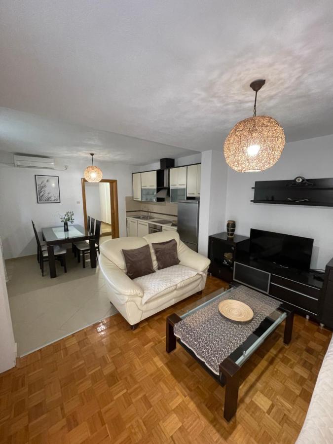 Ivan I Matej Apartments Blace Luaran gambar