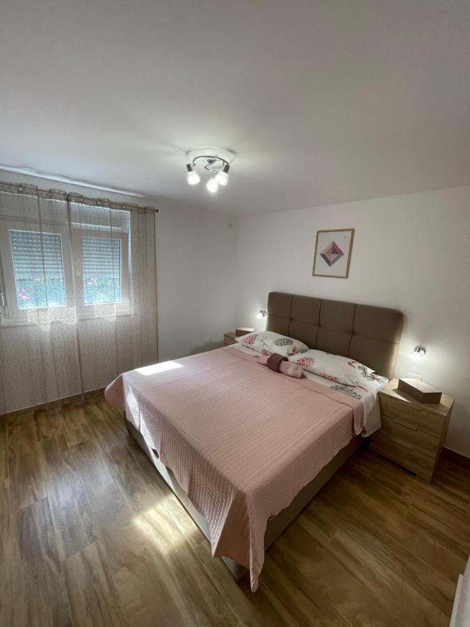 Ivan I Matej Apartments Blace Luaran gambar