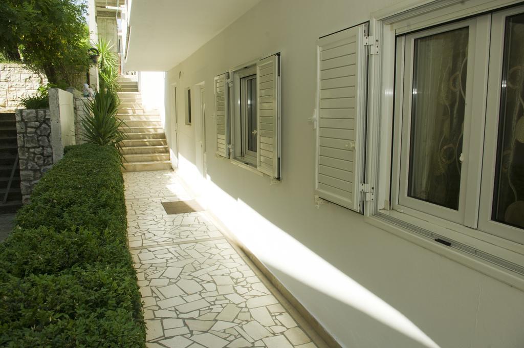 Ivan I Matej Apartments Blace Luaran gambar