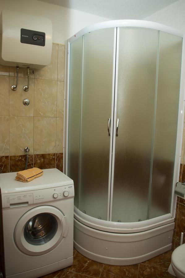 Ivan I Matej Apartments Blace Luaran gambar